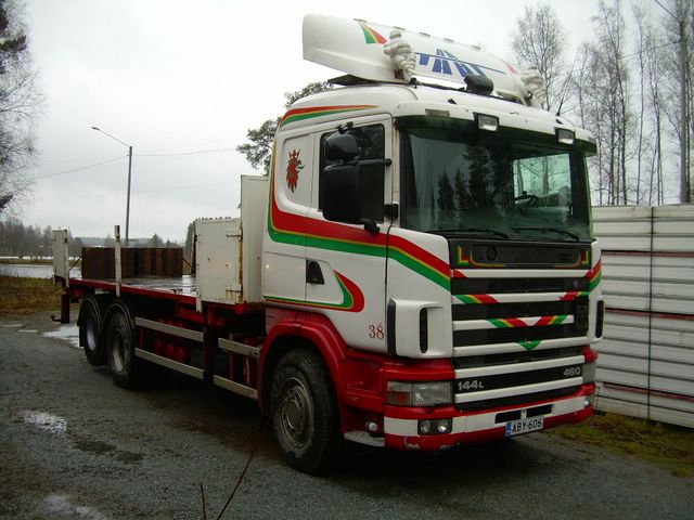 Scania_144